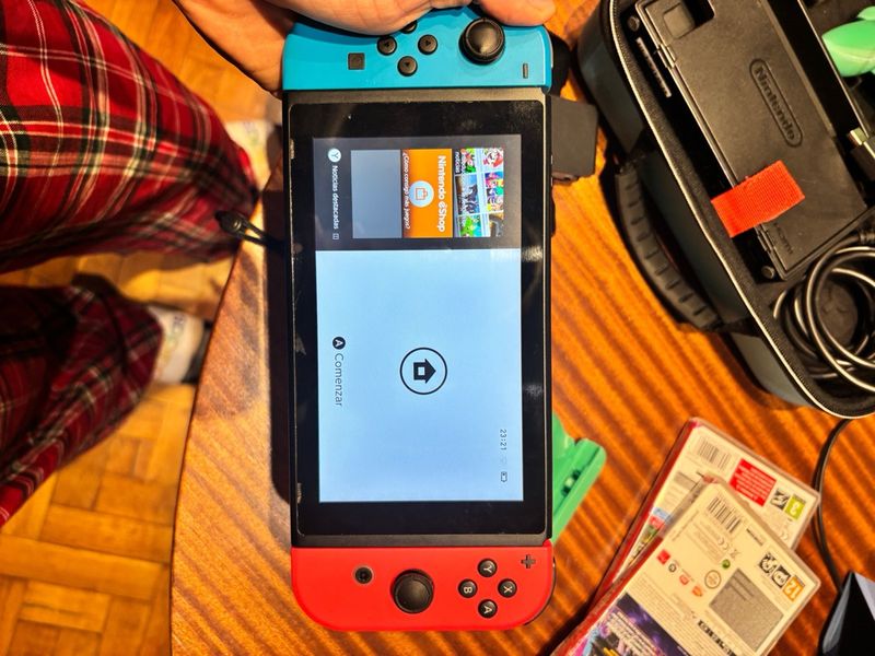 Nintendo Switch Azul y Rojo