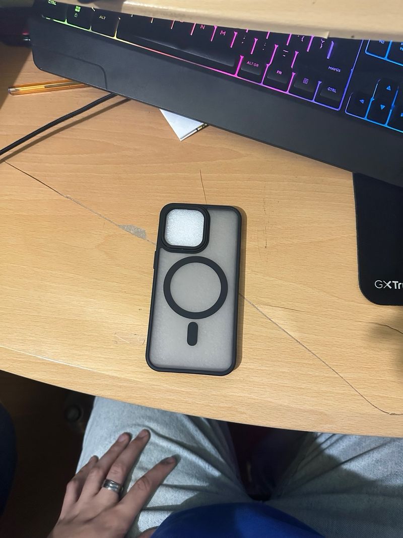 Funda iPhone 13 Pro Negra Magsafe afbeelding 2