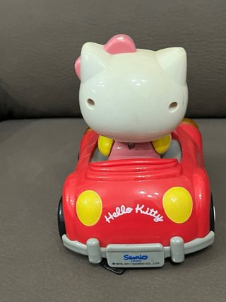 Hello Kitty Macchina Rossa Giocattolo