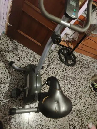 Bicicleta de gimnasio