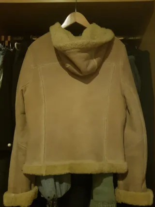 Cazadora ante beige talla 42