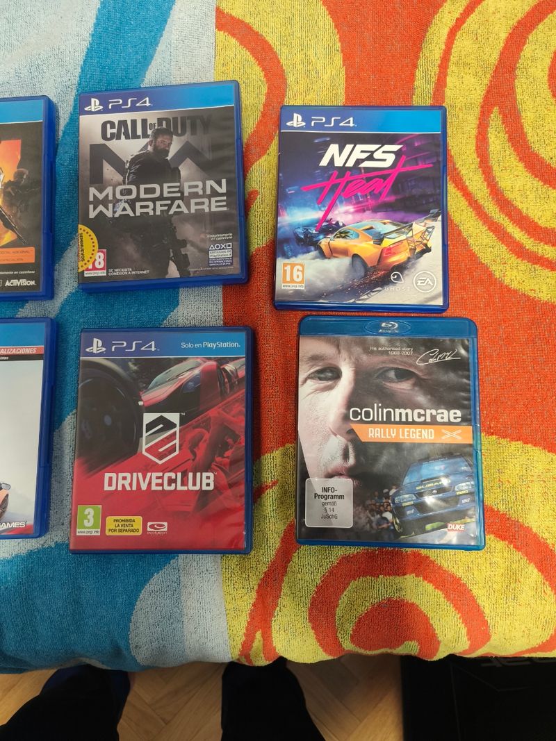 Pack Juegos PS4,de 10 a 20 euros cada uno.