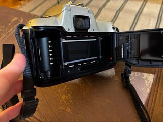 Cámara Nikon F50 analógica de carrete