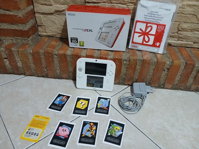 Nintendo 2DS Blanca y roja