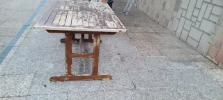 Mesa de teka exterior a medio lijar