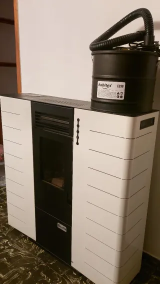 Estufa de Pellets Pasillo marca Canadian Stone.