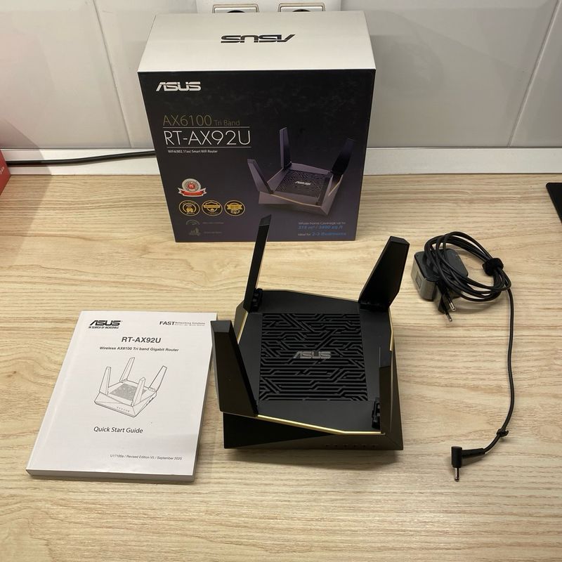 ASUS RT-AX92U WiFi 6 Tri-Band Router afbeelding 2