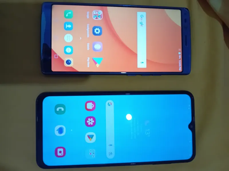 Teléfonos Móviles Azul y negro afbeelding 2