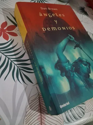 Angeles y Demonios / Angels and Demons (Spanish...