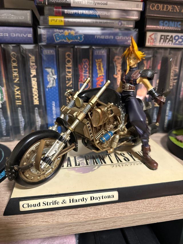 Cloud Strife & Hardy Daytona Kotobukiya 2004