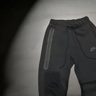 Completo Nike Tech Fleece Grigio/Nero