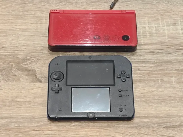 Lote 2 Consolas Nintendo DSi XL ed. Mario i 2ds.