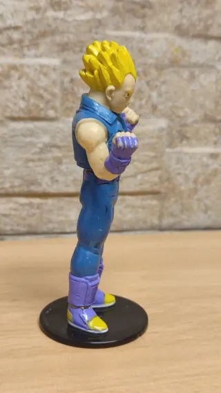 Figura Vegeta Super Saiyan DBZ Vintage