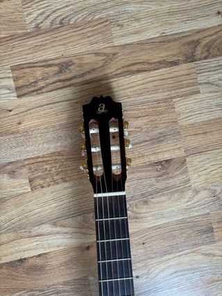 Guitarra Admira A6 Clásica