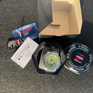 Reloj G-Shock Plateado y Verde