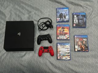 PS4 Pro 1TB + 2 Mandos + 5 Juegos