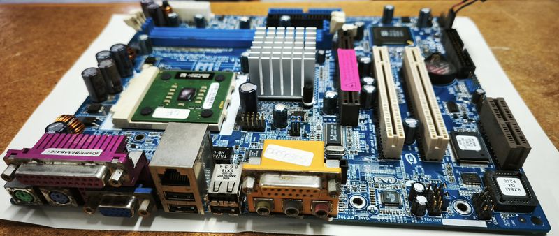 Placa Base ASRock K7S41GX + CPU AMD Sempron afbeelding 2