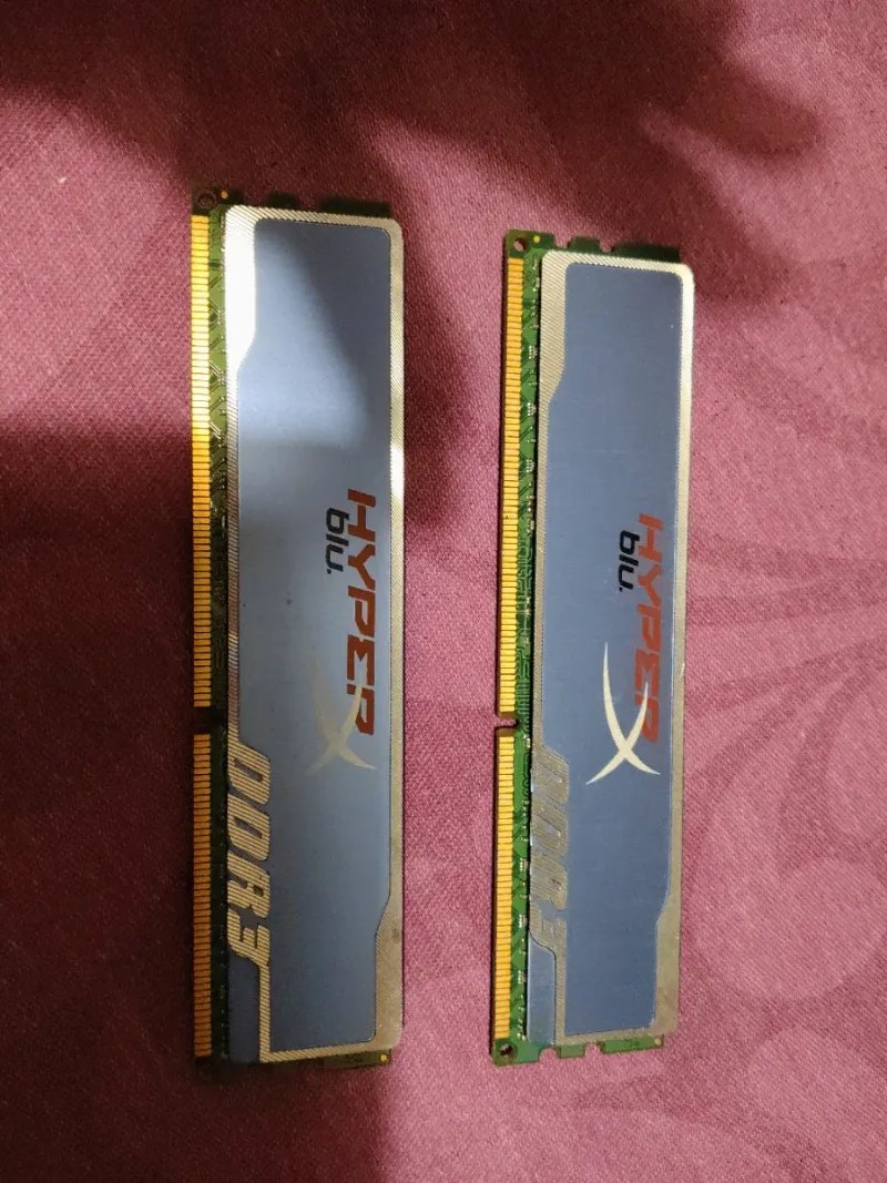 2x Kingston DDR3 4GB RAM Módulos afbeelding 2