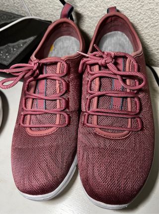 Zapatillas Clarks rosas y blancas
