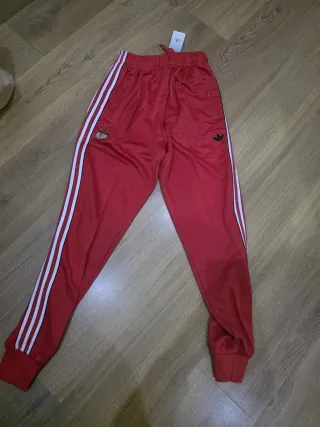 Pantalón Adidas Rojo