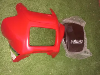 Carenado y Pantalla Rieju RS1