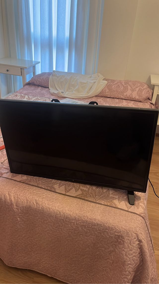 Televisor Negro