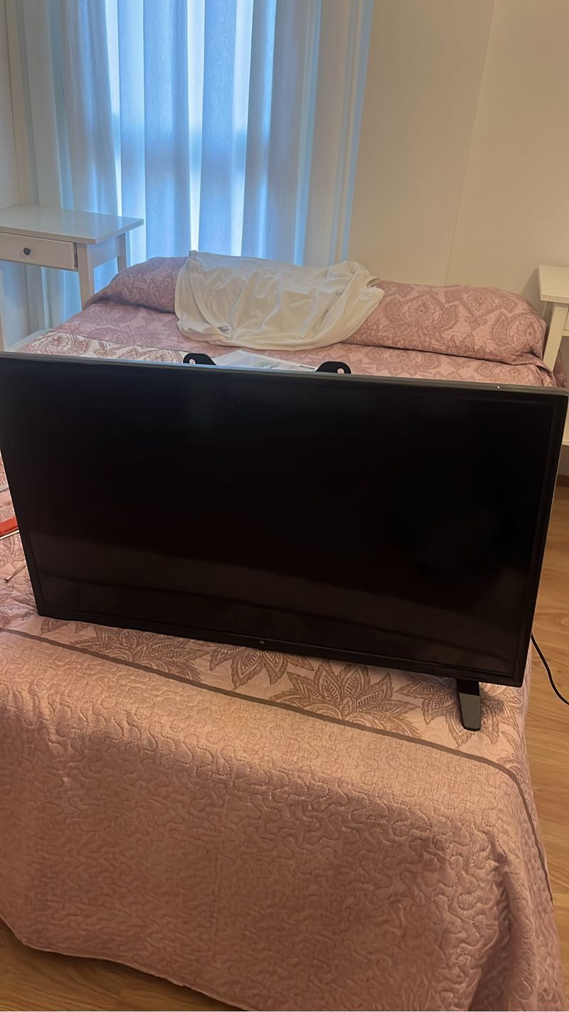Televisor Negro