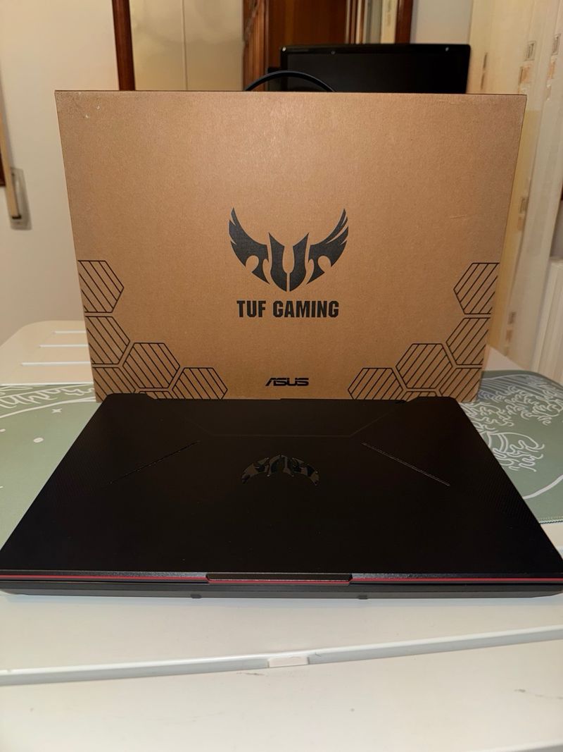 ASUS TUF Gaming F15 | i5 10th Gen | 16GB RAM afbeelding 3