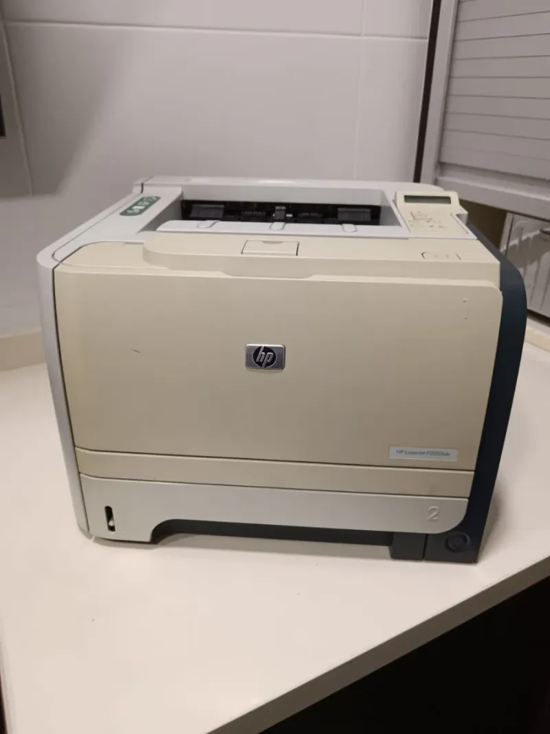 Impresora HP Beige/Blanca Modelo p2055dn afbeelding 2