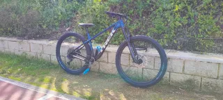 TREK ROSCOE 8 29 Bicicleta Montaña