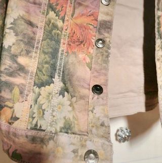 Chaqueta vaquera reversible floral