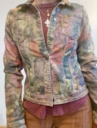 Chaqueta vaquera reversible floral