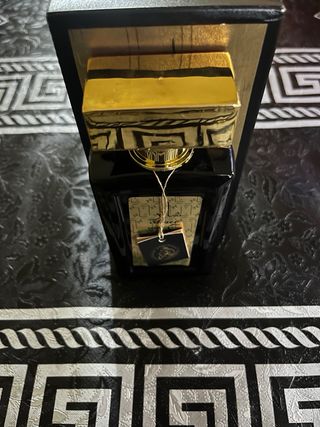 Perfume 100mL Negro y Dorado