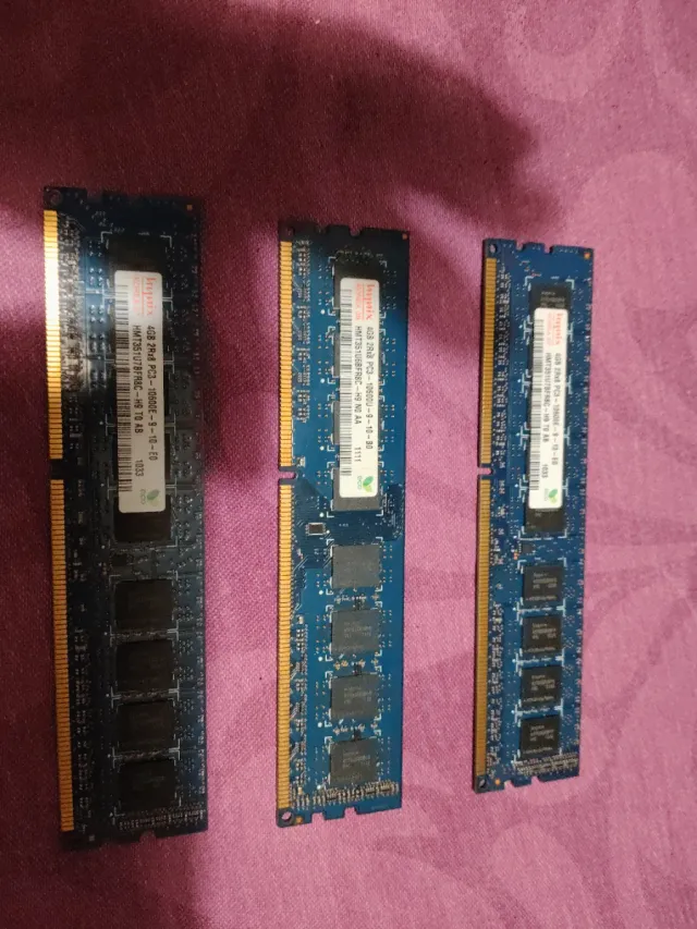 3x Hynix 4GB DDR3 Módulos de RAM