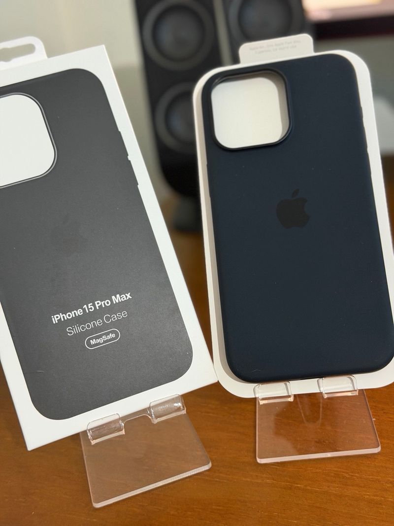 Funda de silicona para iPhone 15 Pro Max negra afbeelding 3