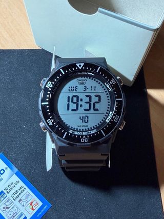 Reloj Casio AE-1700H-1AV Digital