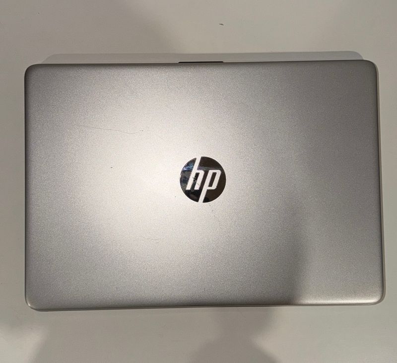 Portátil HP 14s-dq1xxx Plata