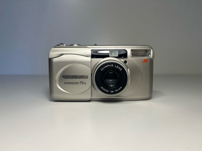 Cámara analógica Olympus Superzoom 75G + Estuche afbeelding 3