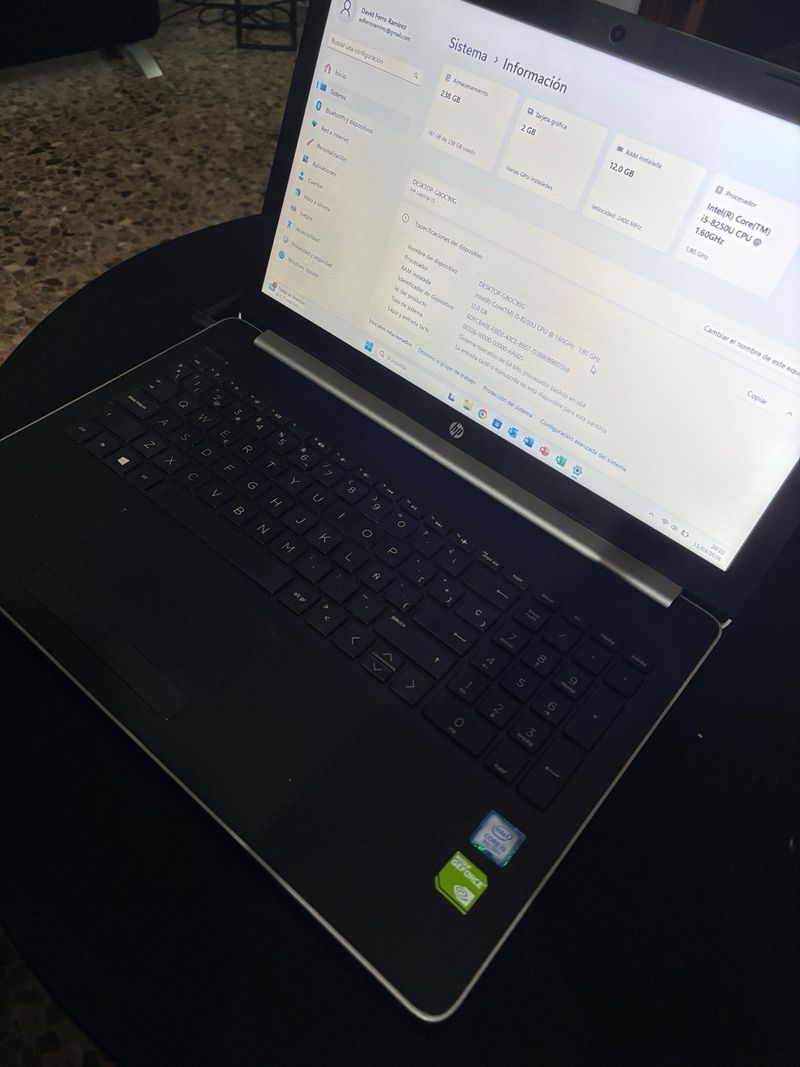 Portátil HP Pavilion i5 8ª Gen Plata afbeelding 3