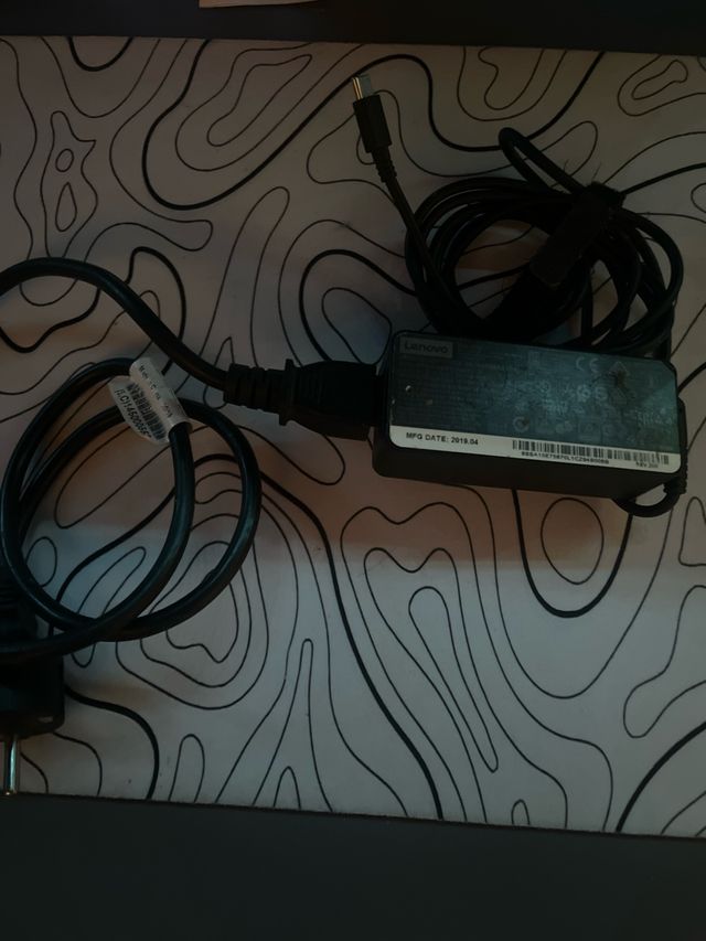 Cargador Lenovo USB-C