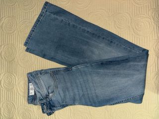 Pantalón campana tiro bajo azul