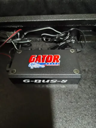 Maleta Gator Pedal Tote + Fuente Alimentación