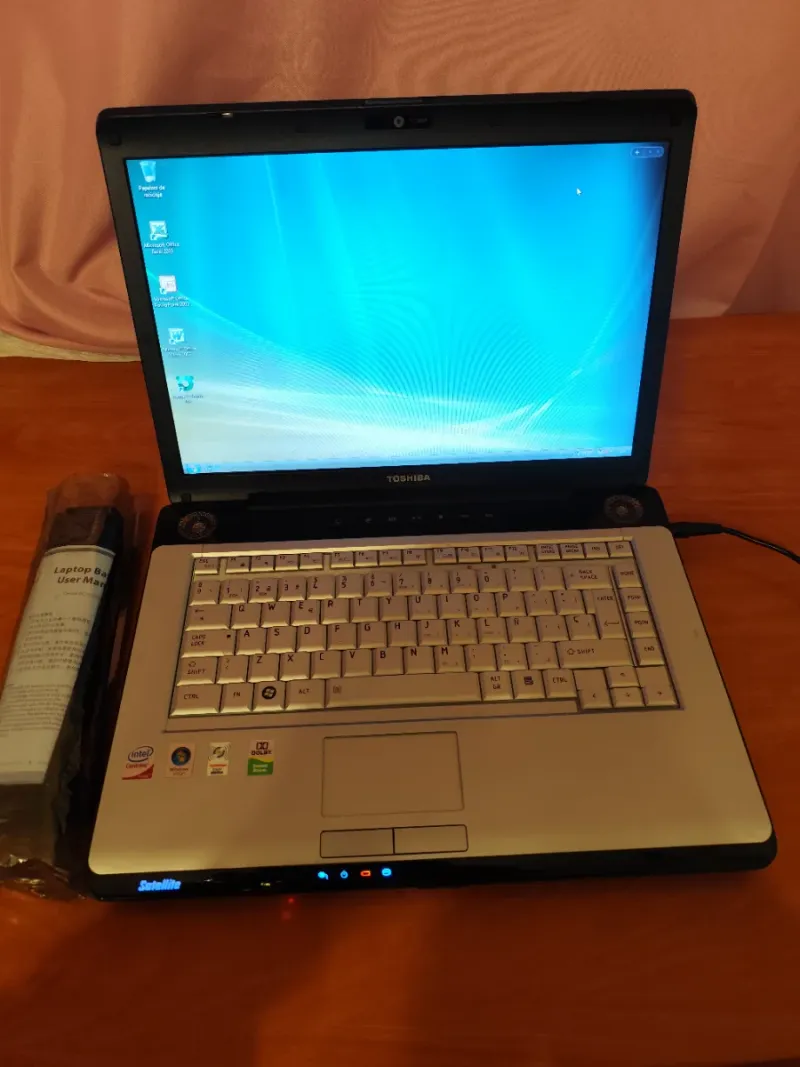 Portátil Toshiba Satellite Plata/Negro