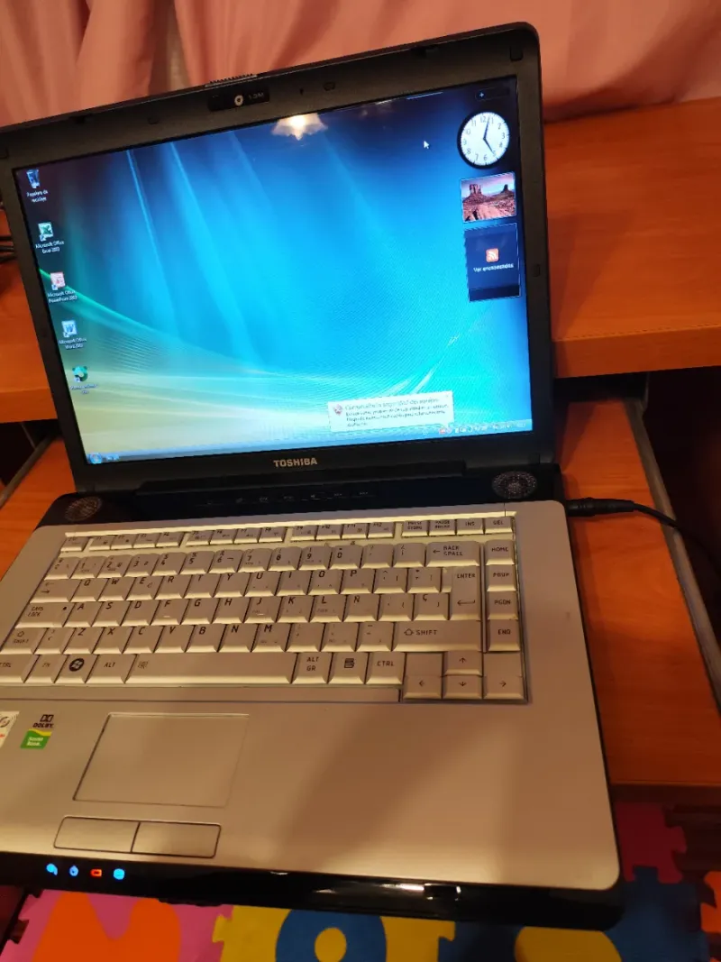 Portátil Toshiba Satellite Plata/Negro afbeelding 3