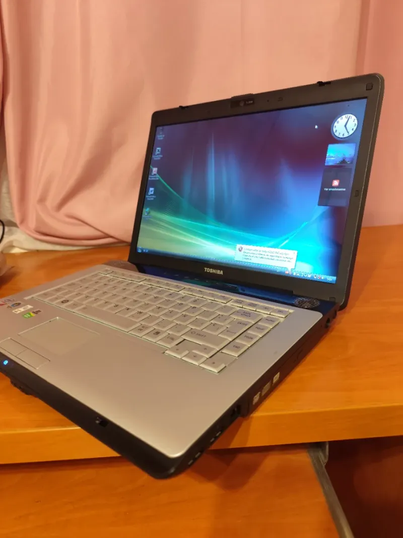 Portátil Toshiba Satellite Plata/Negro afbeelding 4