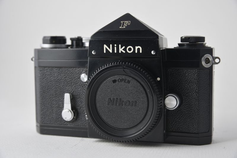 NIKON F EYE LEVEL NEGRO - MUY RARA PARA COLECCIÓN