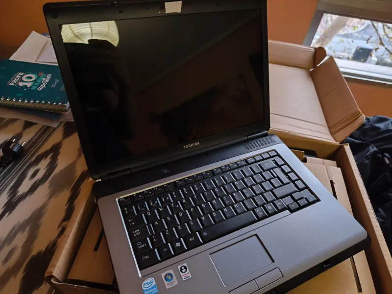 Portátil Toshiba averiado afbeelding 5