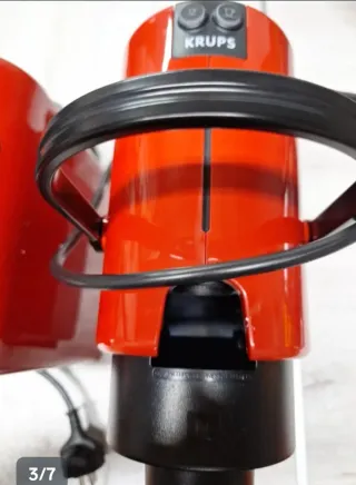 Cafetera Nespresso Roja