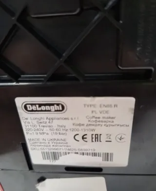 Cafetera Nespresso Roja