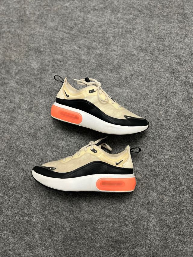 Zapatilla Nike Air Max Dia SE Beige Naranja